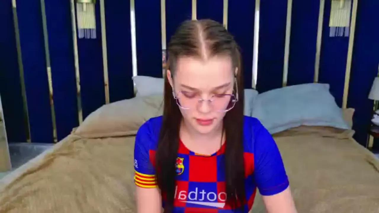 ginablooms from Cherry is Freechat