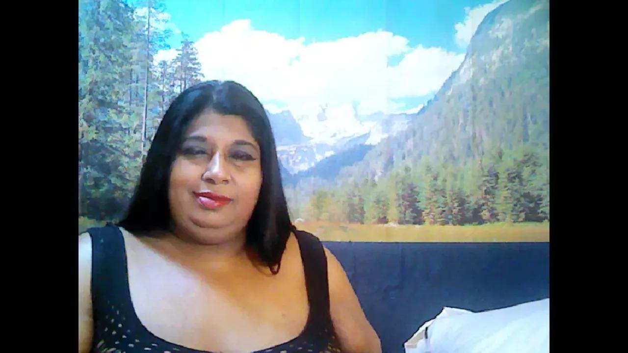 Photos of indianhoney4u from Cherry is Freechat