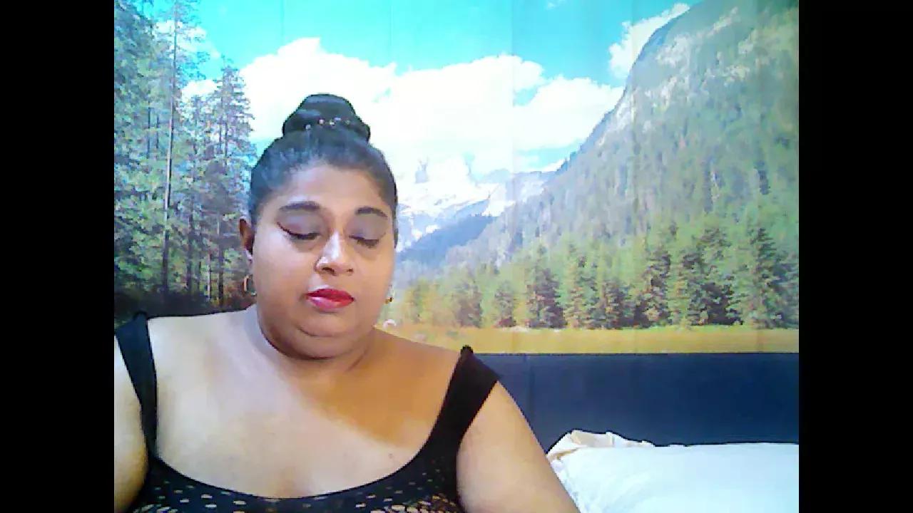 Photos of indianhoney4u from Cherry is Freechat