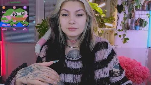 Jelyaa webcams show profile image 