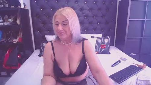 Photos of joanablondy from Cherry is Freechat