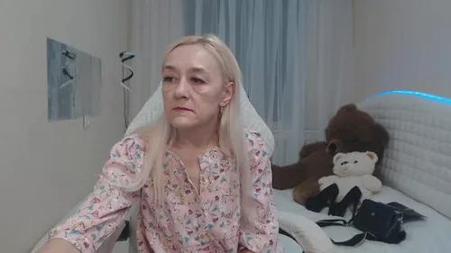 Photos of karmenhh from Cherry is Freechat