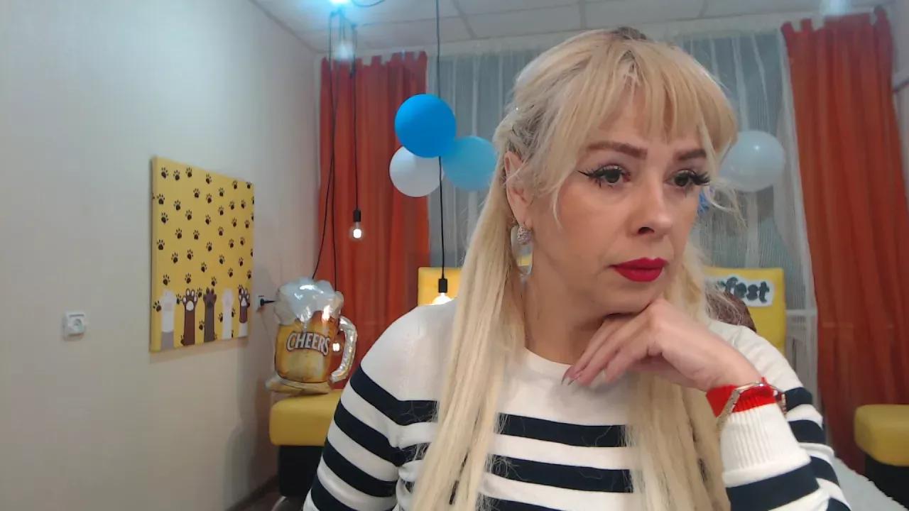 Photos of katrinacharm from Cherry is Freechat