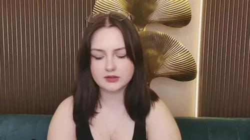 Photos of kendraparlow from Cherry is Freechat
