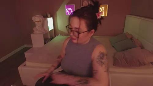 Photos of krismoss from Cherry is Freechat