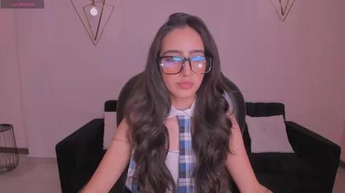 Larisasmirnov webcams show profile image 