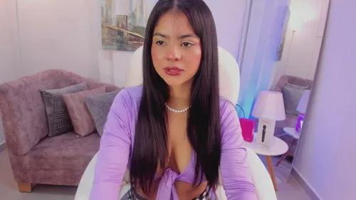 laylabreezee from Cherry
