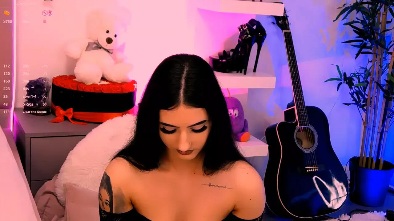 laylabrownnx from Cherry is Freechat