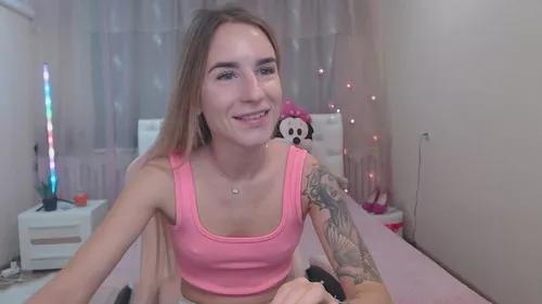 Photos of laymablast from Cherry is Freechat