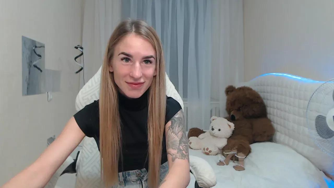 Photos of laymablast from Cherry is Freechat
