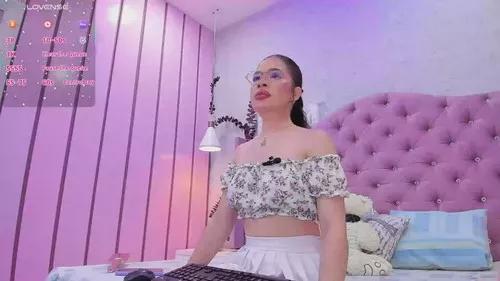 Photos of leiastone from Cherry is Freechat