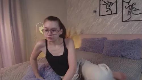 Photos of lerushakally from Cherry is Freechat