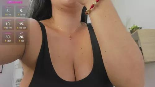 liaasimonss from Cherry