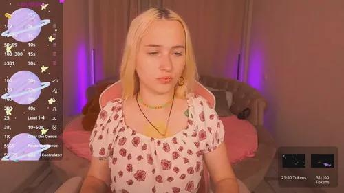 Photos of lilelfie from Cherry is Freechat