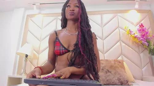 Photos of lisabaxter from Cherry is Freechat