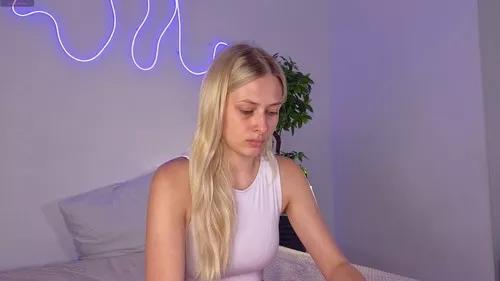 Photos of lolymarshall from Cherry is Freechat