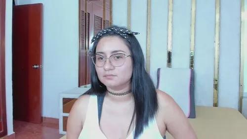 lunanueva from Cherry is Freechat
