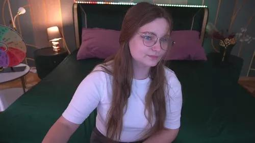 magicpeachh from Cherry is Freechat