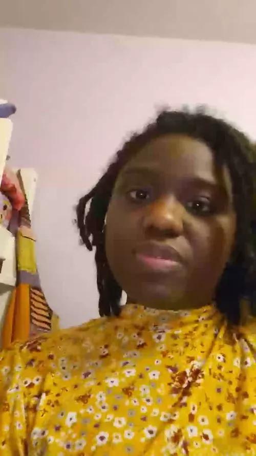 Photos of mercedesb3 from Cherry is Freechat