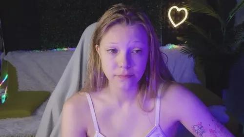 Photos of miawhisper from Cherry is Freechat