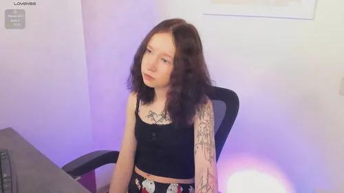 Photos of misscornelia from Cherry is Freechat