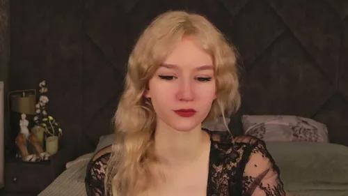 Naomiloys webcams show profile image 