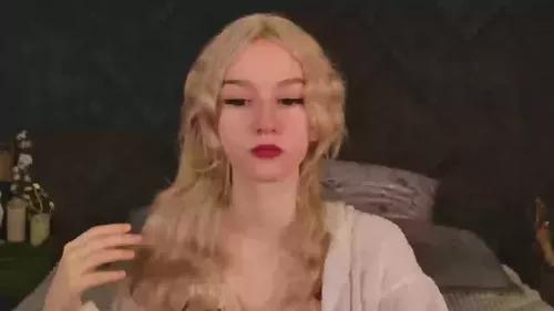 naomiloys from Cherry is Freechat