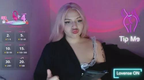 Photos of naomybuster from Cherry is Freechat