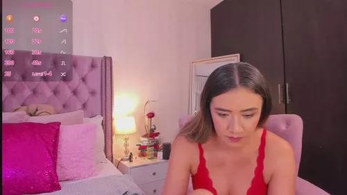 natashaleightt from Cherry is Freechat