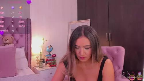 natashaleightt from Cherry