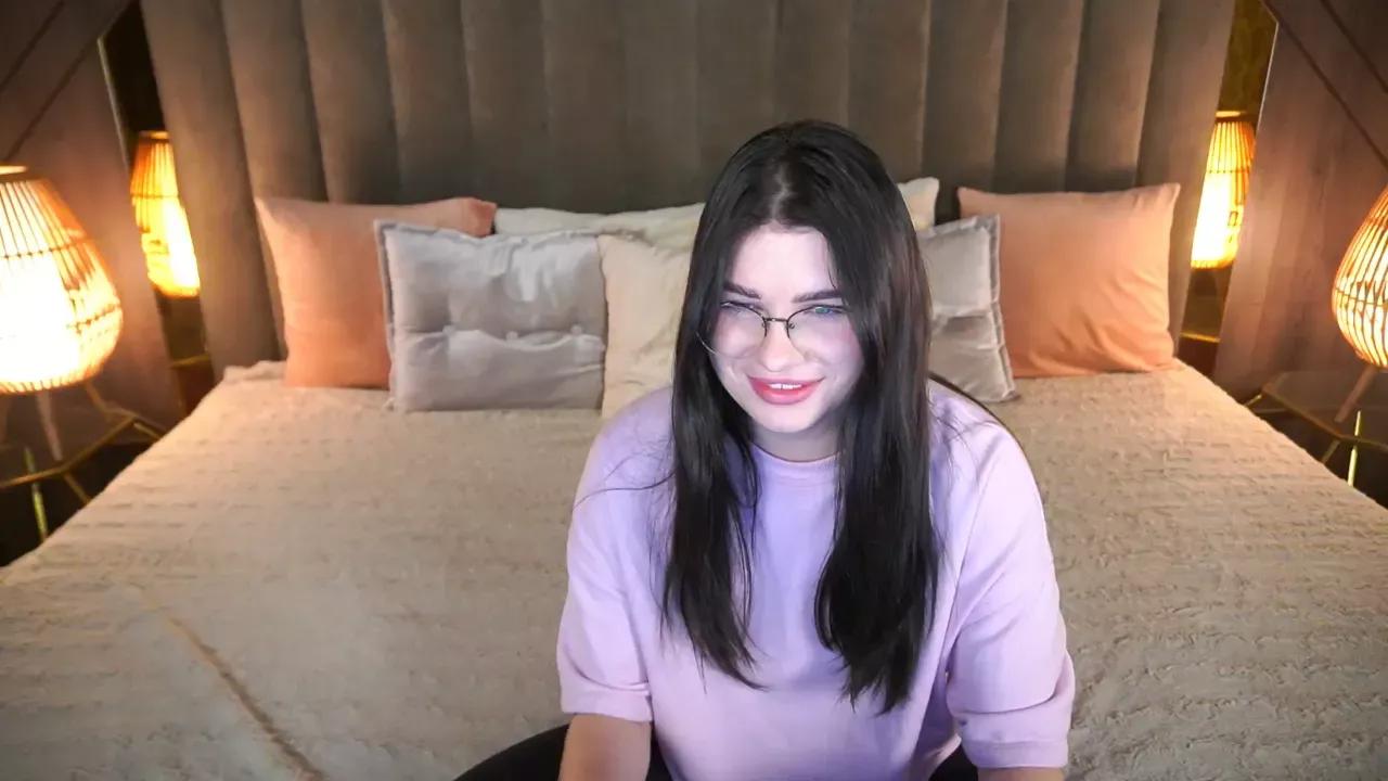 Neylacharm webcams show profile image 
