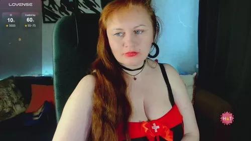 nikkyhartly from Cherry