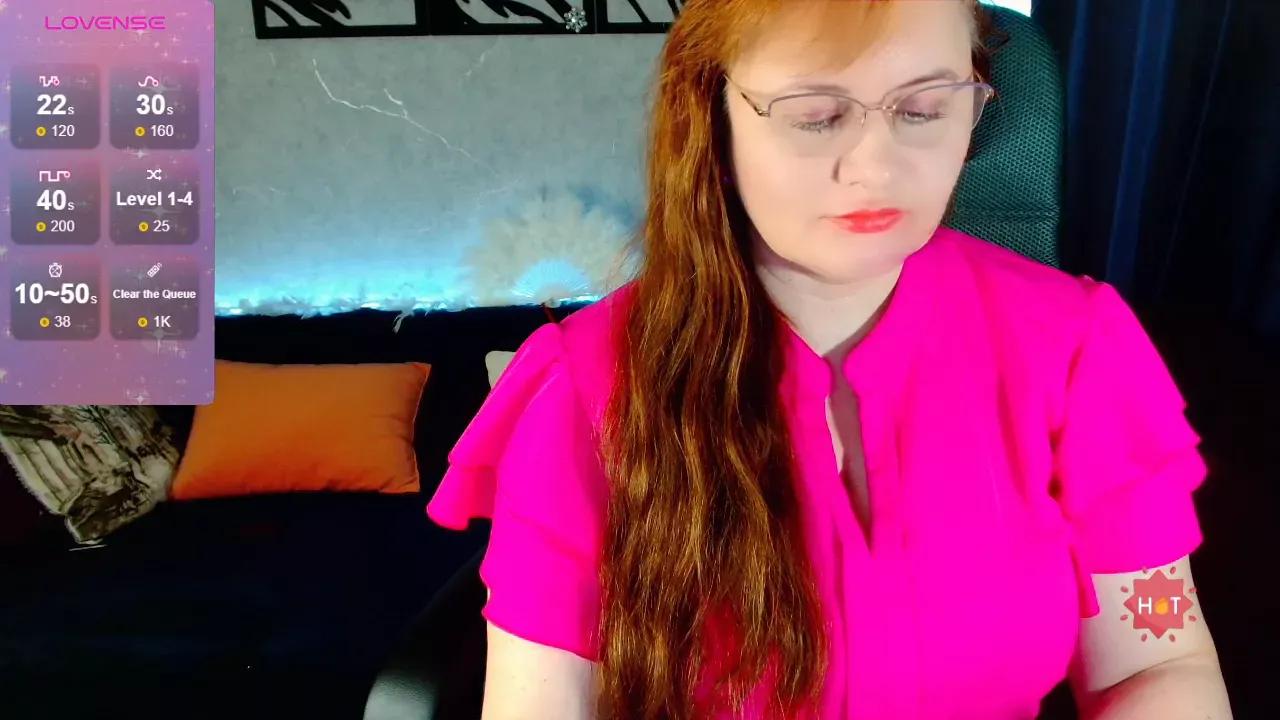 nikkyhartly from Cherry