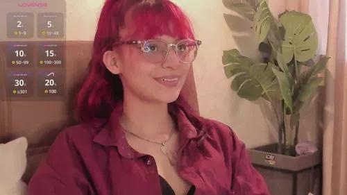 redmeloddy from Cherry is Freechat