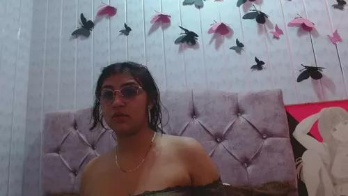 Photos of roxannepetit from Cherry is Freechat
