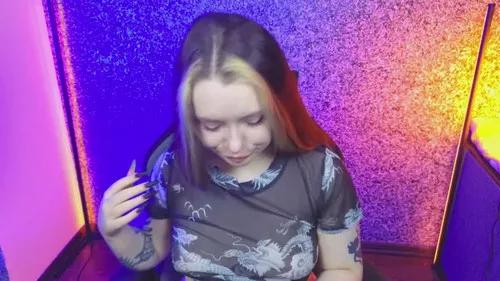 Photos of sadpotatoo from Cherry is Freechat
