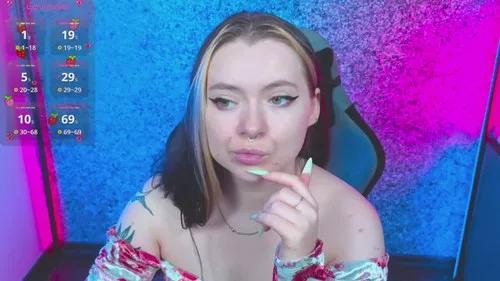 Photos of sadpotatoo from Cherry is Freechat