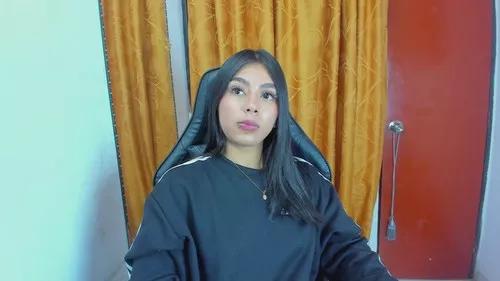 sarahbrowm from Cherry is Freechat