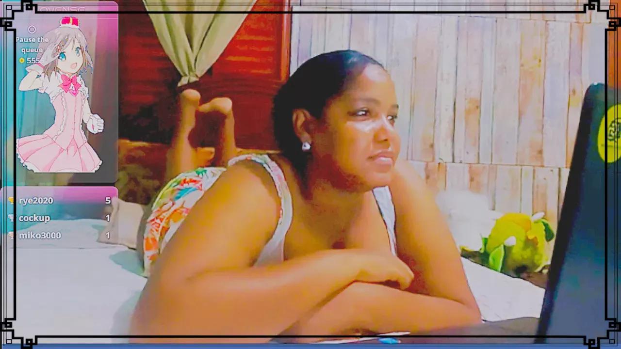 sarahlove16 from Cherry is Freechat