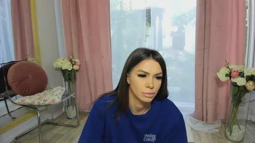 Photos of selenareeves from Cherry is Freechat