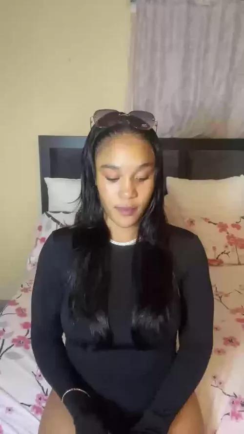 sexysnowhite from Cherry is Freechat