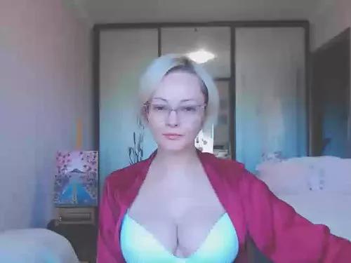 Photos of sophiecrush from Cherry is Freechat