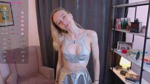Photos of sueholland from Cherry is Freechat