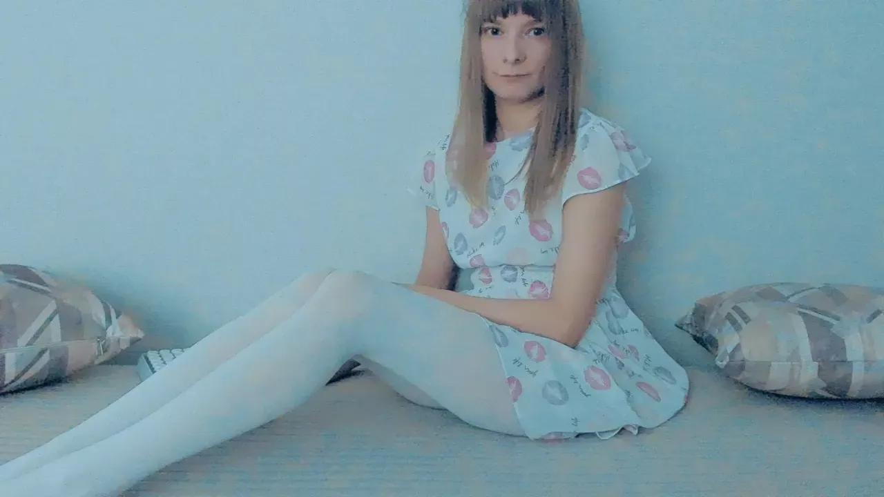 Photos of sweetlilya from Cherry is Freechat