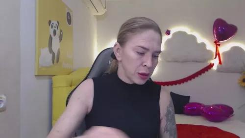 tessadaybreak from Cherry