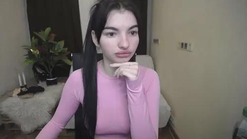 Photos of tianaraya from Cherry is Freechat