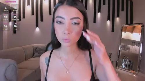 valeriavelvet from Cherry is Freechat