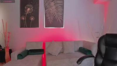 victoriamilan from Cherry is Freechat