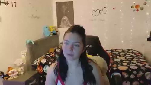 yrenea from Cherry is Freechat