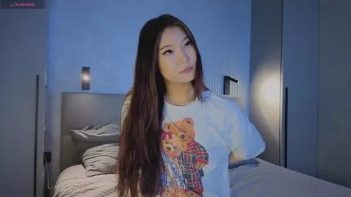 Photos of yukimoore from Cherry is Freechat